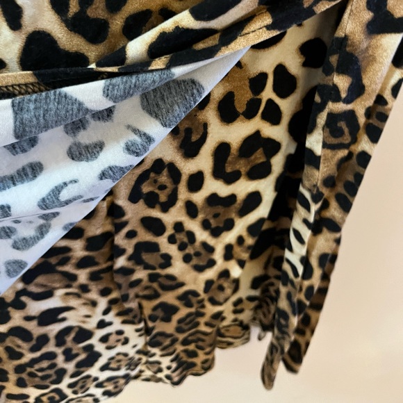 Joseph Ribkoff leopard print faux wrap midi dress. V-neck hanker-chief detail - Picture 3 of 7